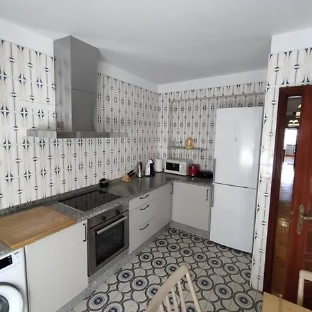 Daire Acogedor Piso En Primera Linea De Mar- 8 Huespedes