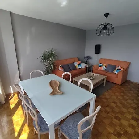 Acogedor Piso En Primera Linea De Mar- 8 Huespedes