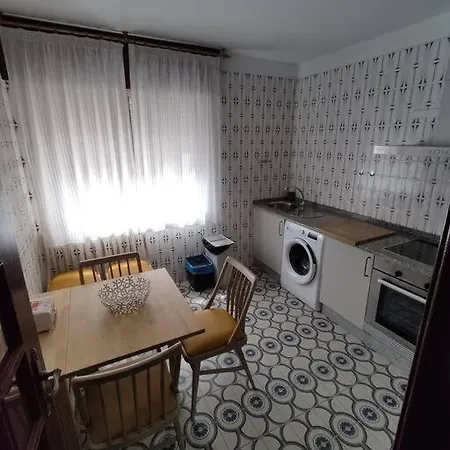 Acogedor Piso En Primera Linea De Mar- 8 Huespedes *
